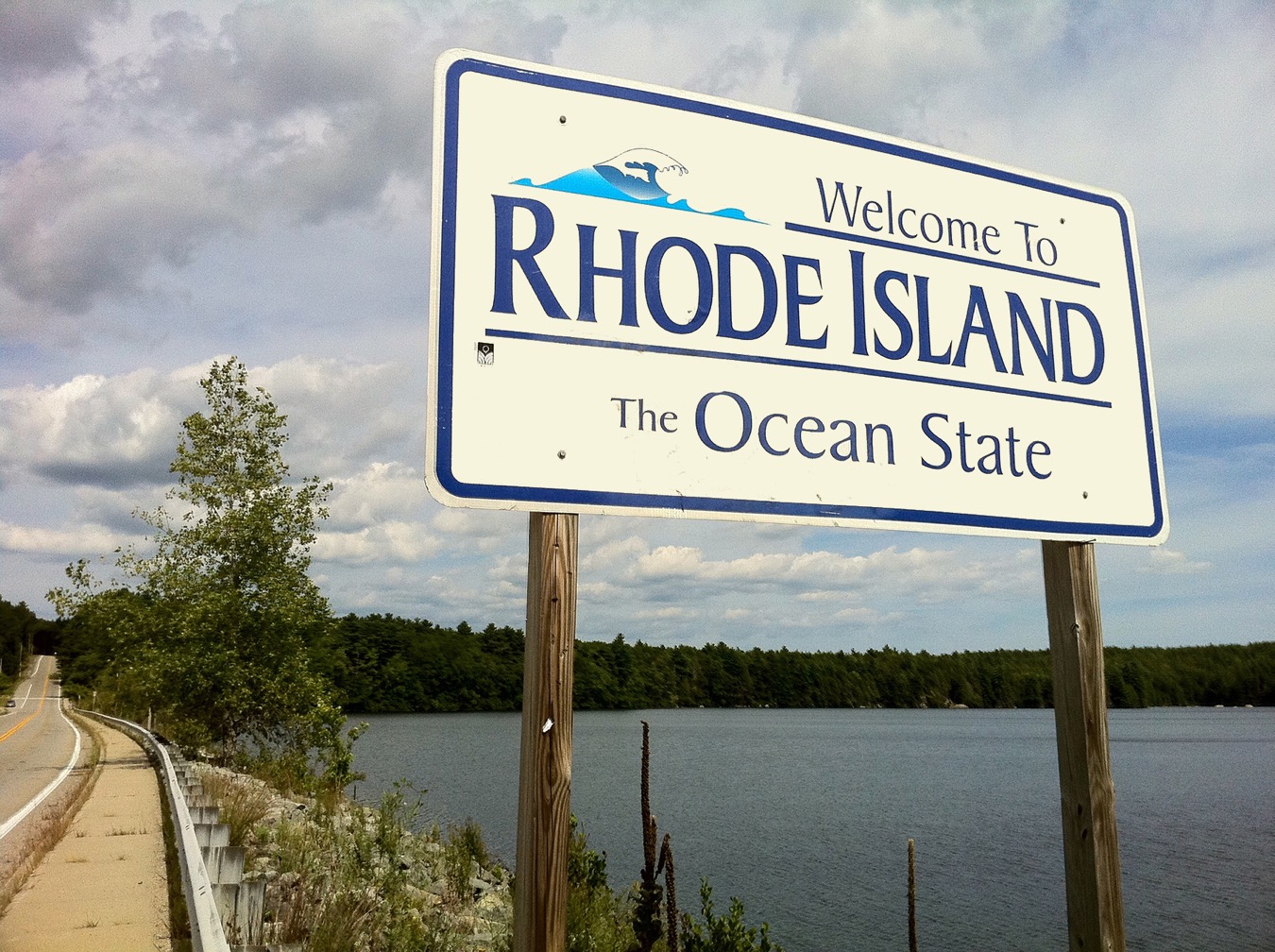 welcome_to_rhode_island_sign