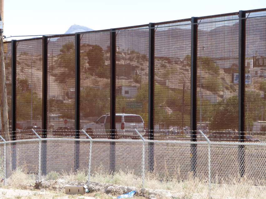 Looking into Cuidad Juárez from Paisano Street in El Paso